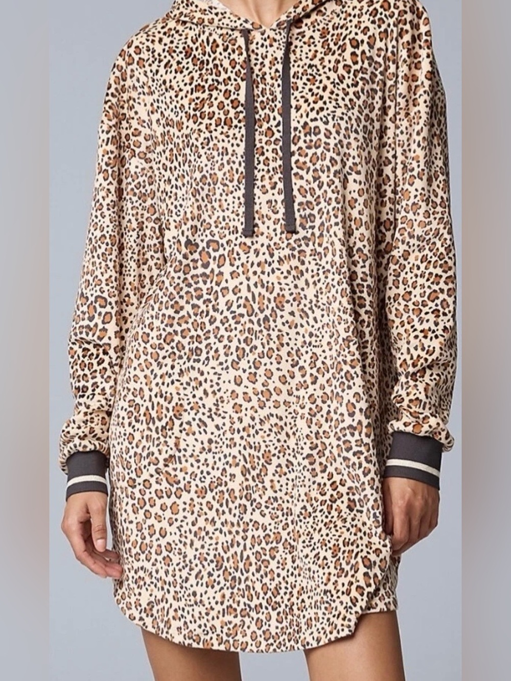 Simply Vera Vera Wang Beige/Brown Leopard Plus Size Hoodie Nightgown, EUC, 3X